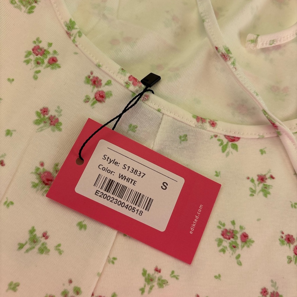 Edikted White Floral Romper - Picture 3 of 4